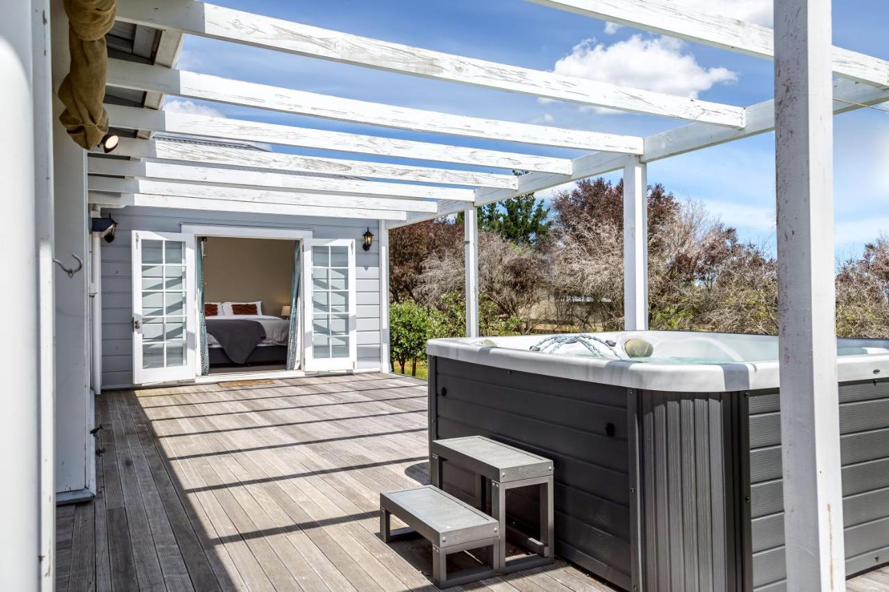 Brooklands Cottage The Award Winning Villa Martinborough Bagian luar foto