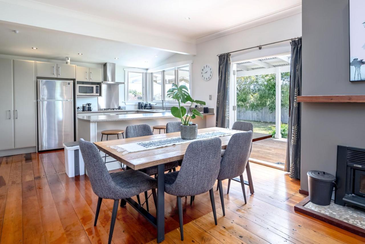 Brooklands Cottage The Award Winning Villa Martinborough Bagian luar foto