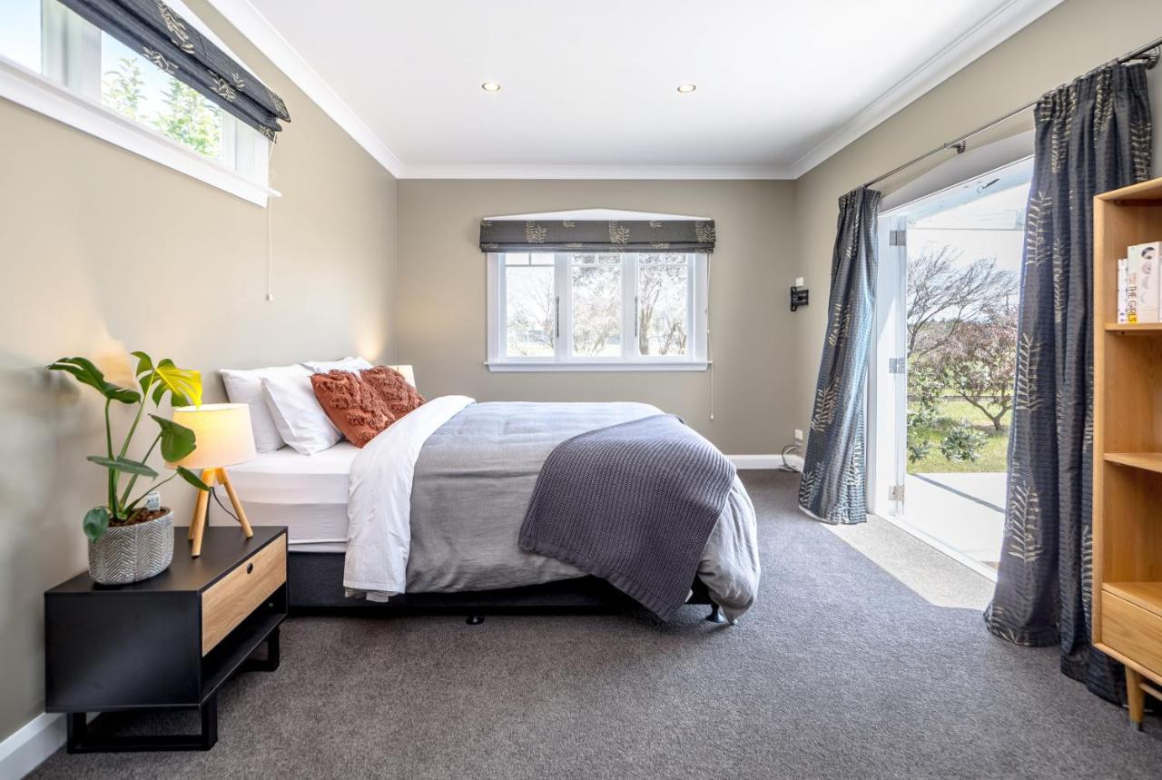 Brooklands Cottage The Award Winning Villa Martinborough Bagian luar foto